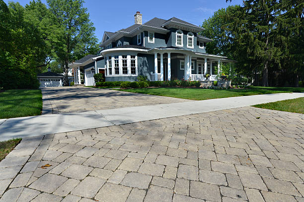 Best Interlocking Driveway Pavers  in Bellevue, MI